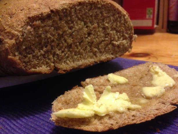 Chamomile and thyme bread