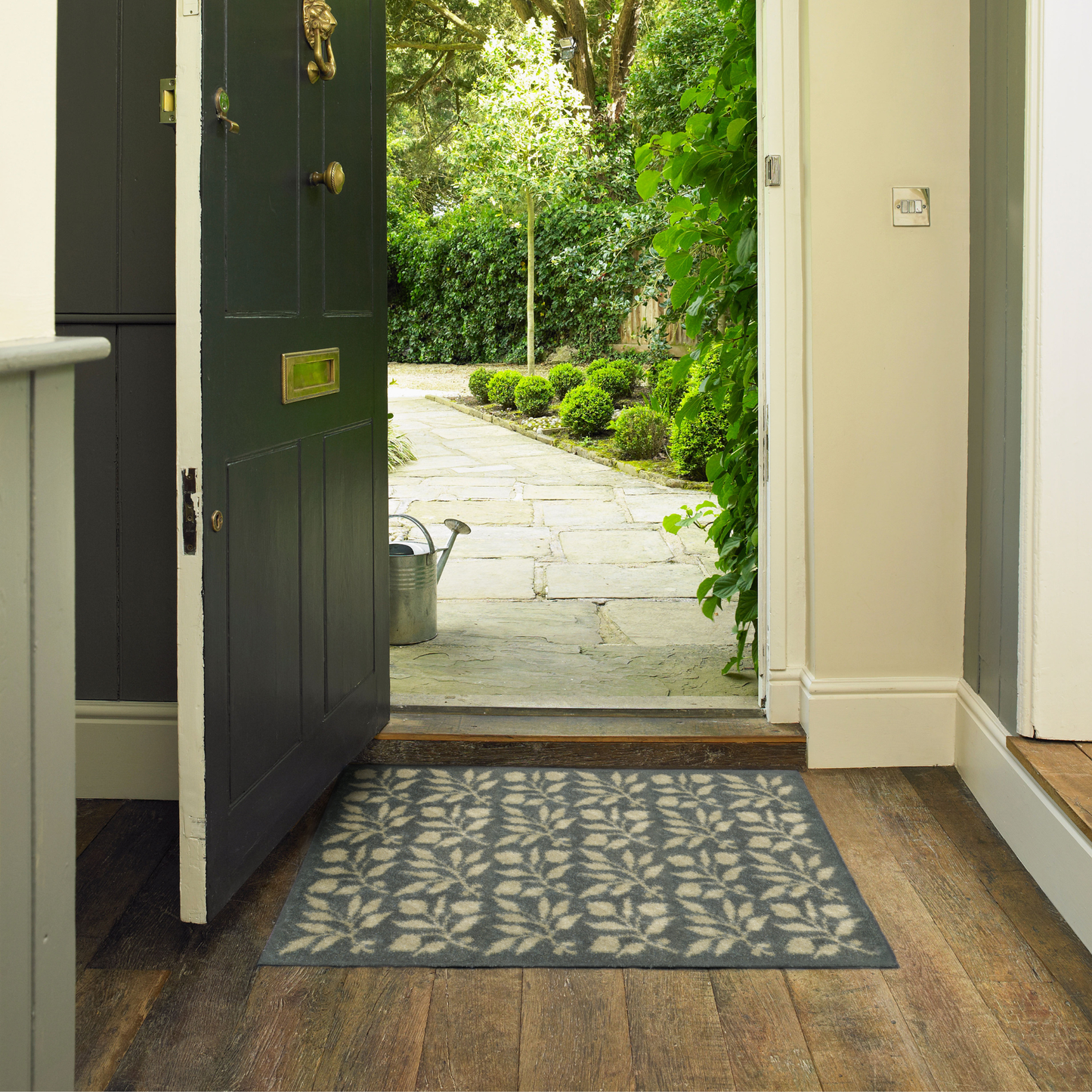 Rosehip - Forest Green